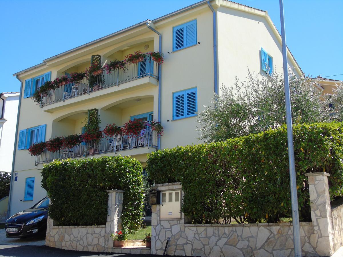 Apartment Karla Пореч Экстерьер фото