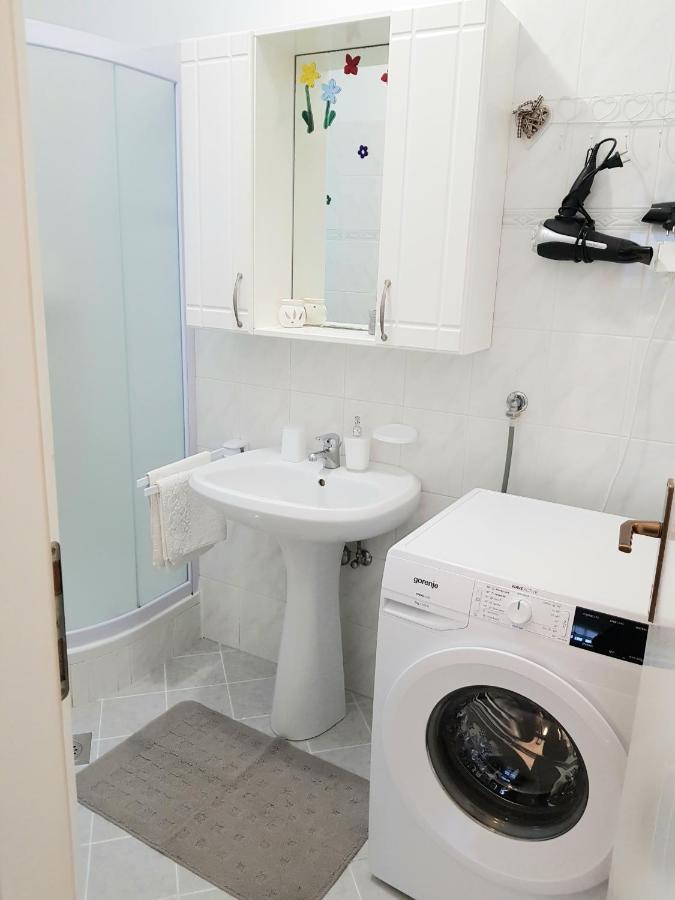 Apartment Karla Пореч Экстерьер фото