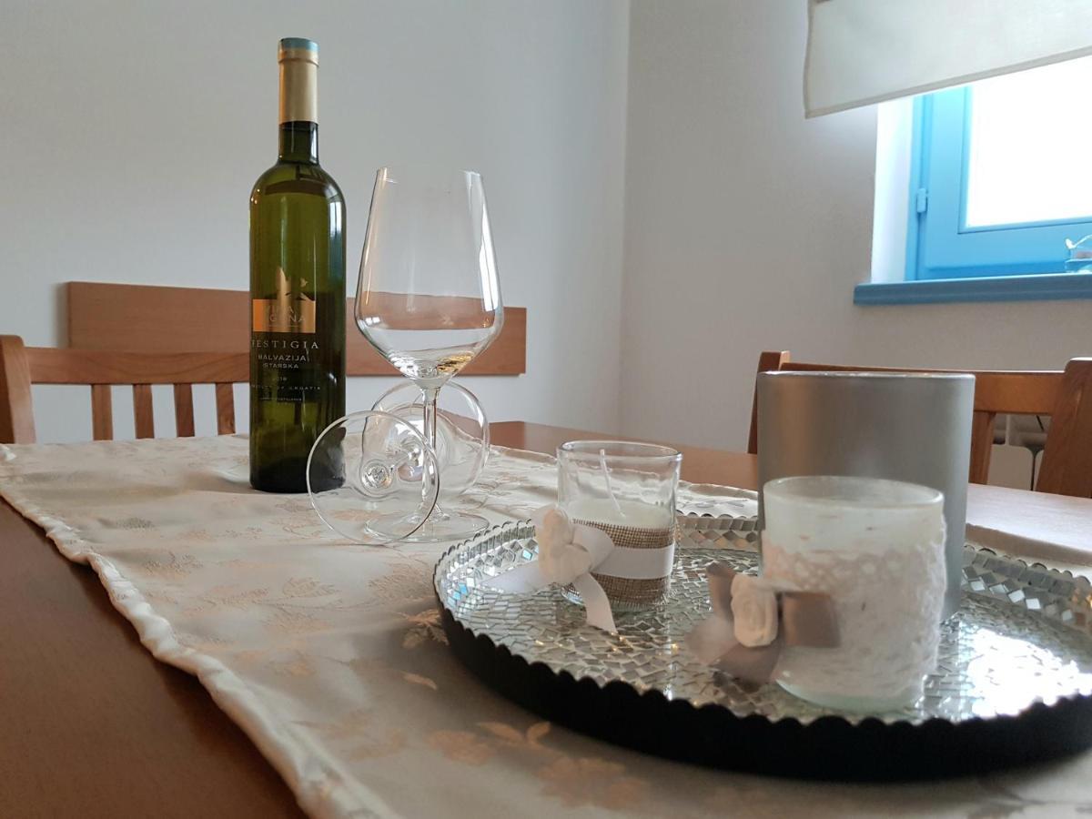 Apartment Karla Пореч Экстерьер фото